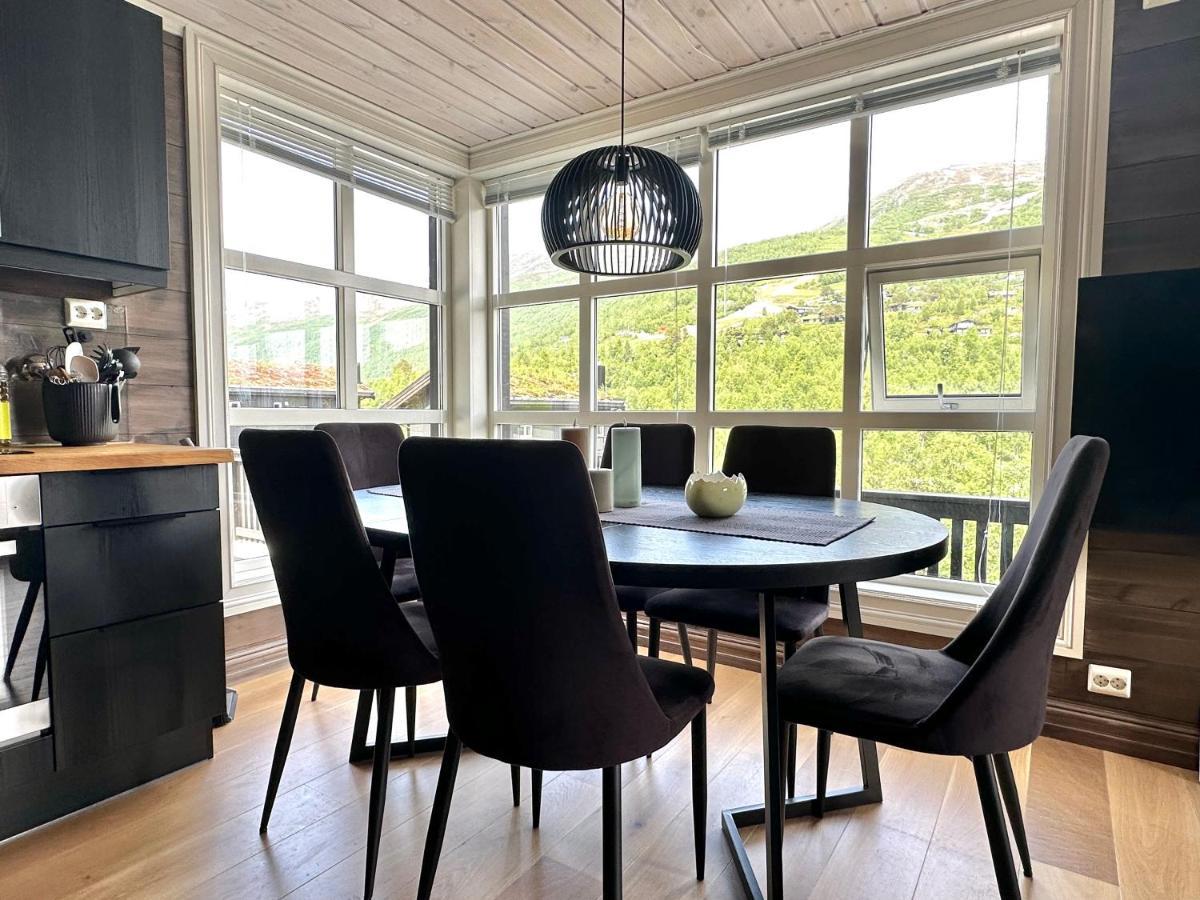 Lovise Mountain Apartment Stranda  Ngoại thất bức ảnh
